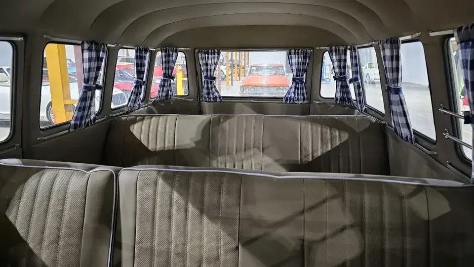 1968 Volkswagen Split-Window Bus - Image 15 of 17