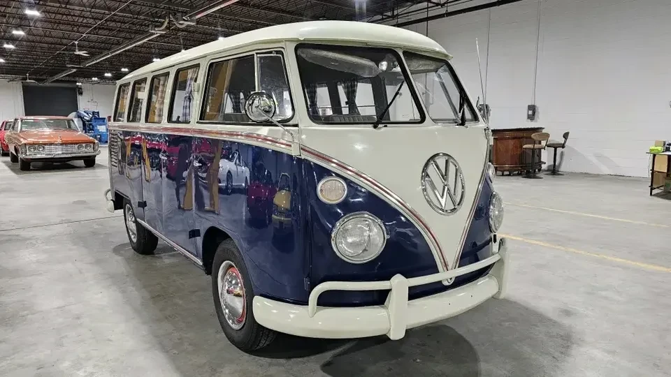 1968 Volkswagen Split-Window Bus - Image 7 of 17
