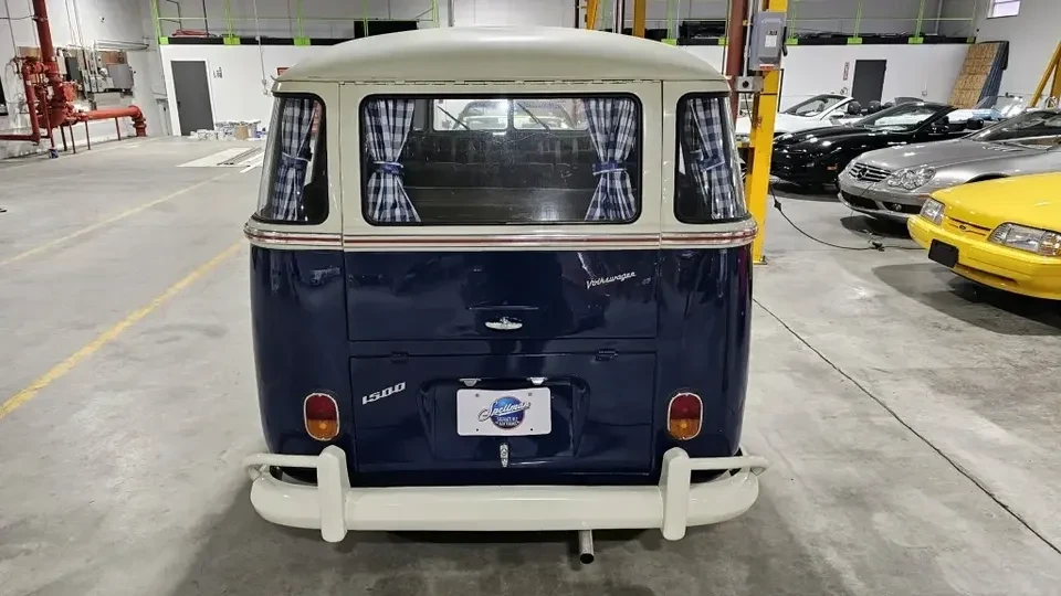 1968 Volkswagen Split-Window Bus - Image 8 of 17