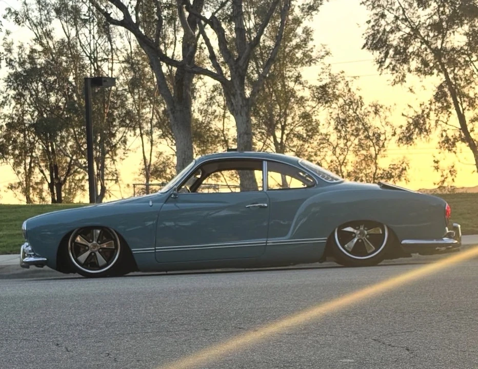 1968 Volkswagen Karmann Ghia Type 14 - Image 9 of 17