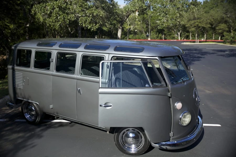1968 Volkswagen Split-Window Bus - Image 6 of 8
