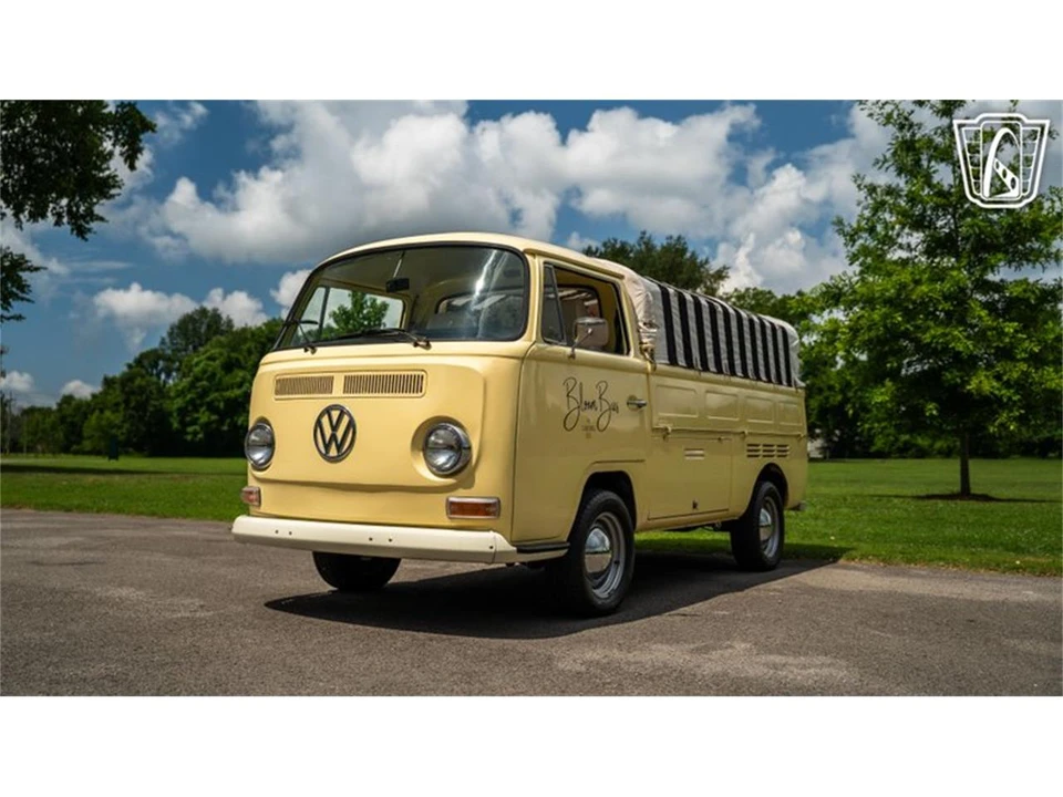 1968 Volkswagen Bay-Window Bus - Image 6 of 31
