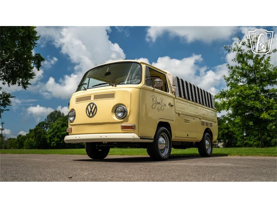 1968 Volkswagen Bay-Window Bus - Image 7 of 31