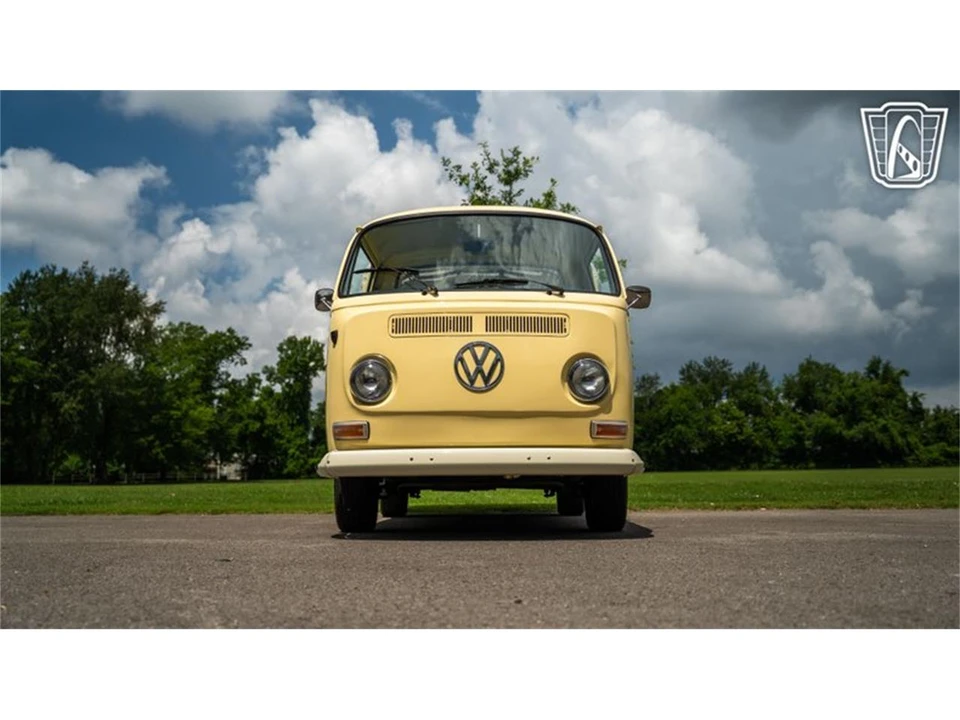 1968 Volkswagen Bay-Window Bus - Image 4 of 31