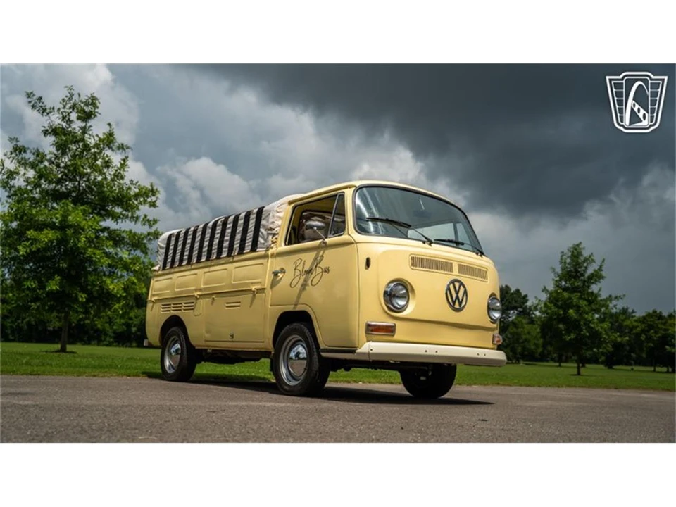 1968 Volkswagen Bay-Window Bus - Image 25 of 31