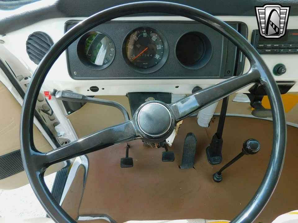 1968 Volkswagen Bay-Window Bus - Image 20 of 21