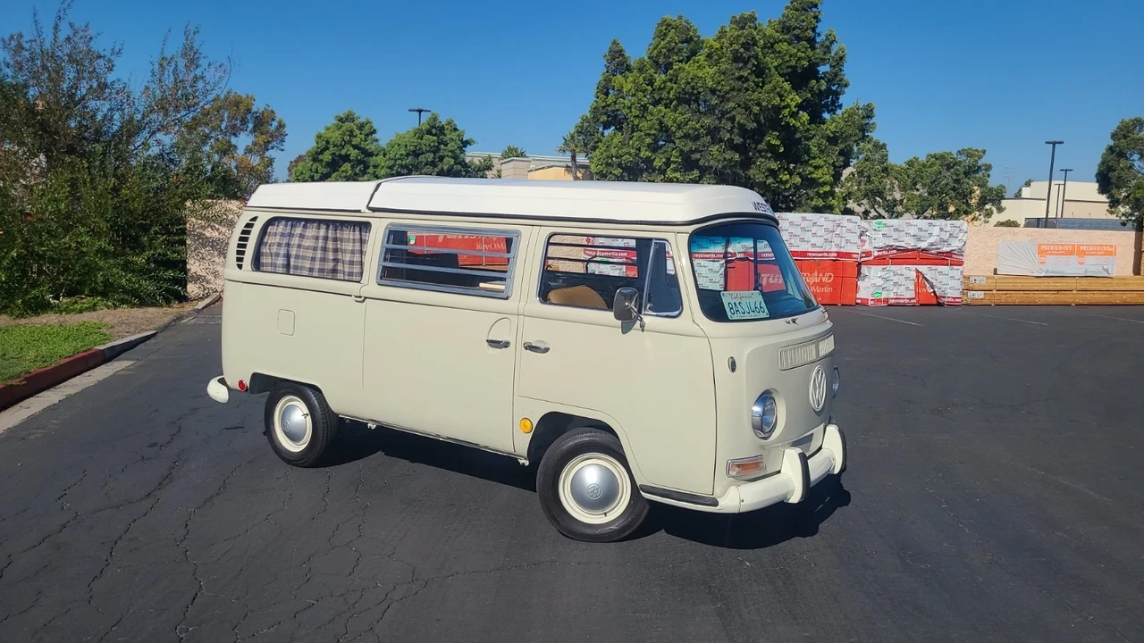1968 Volkswagen Bay-Window Bus - Image 3 of 21