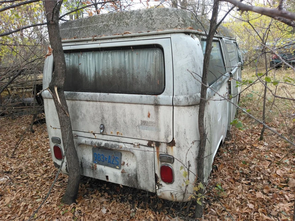 1968 Volkswagen Bay-Window Camper - Image 2 of 11
