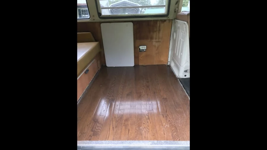 1968 Volkswagen Bay-Window Camper - Image 6 of 12