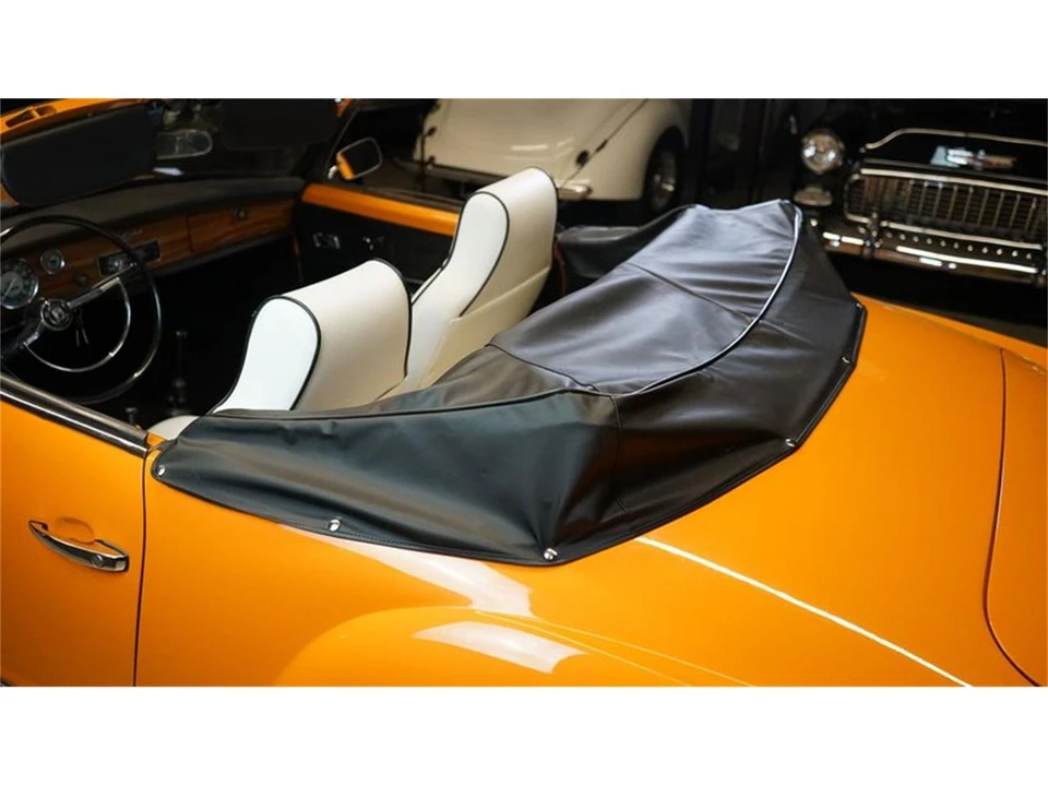 1968 Volkswagen Karmann Ghia Type 14 - Image 22 of 31