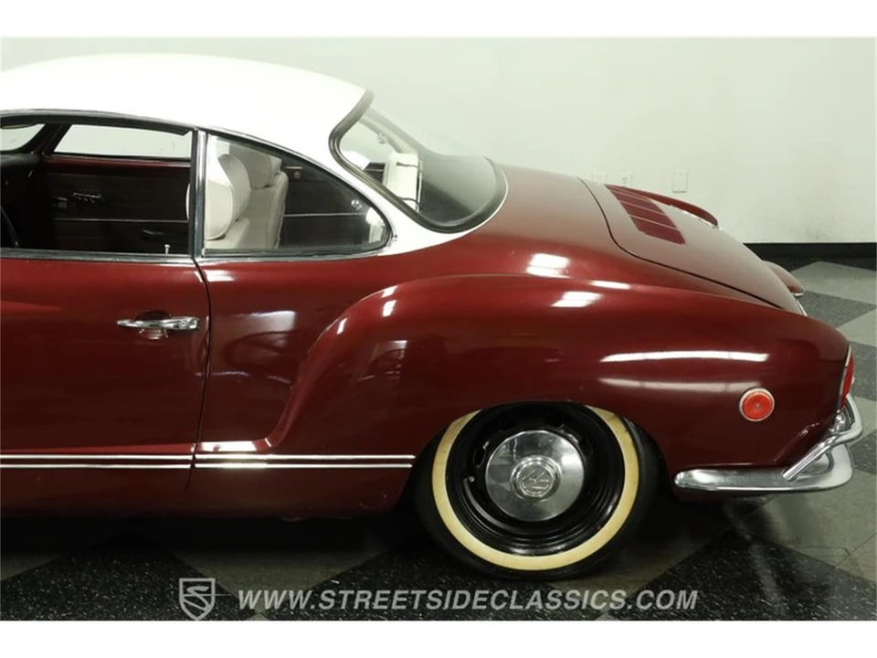 1968 Volkswagen Karmann Ghia Type 14 - Image 24 of 31