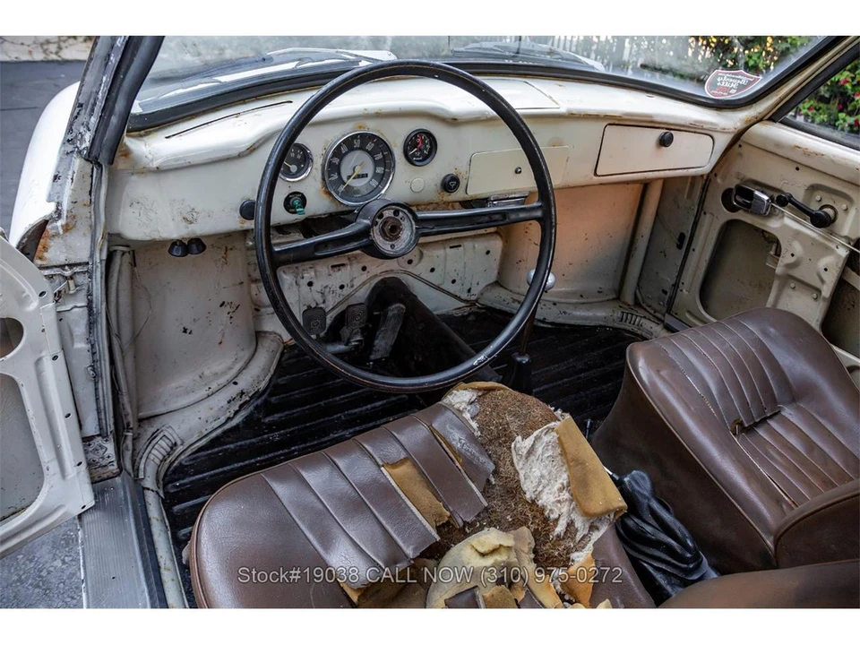 1968 Volkswagen Karmann Ghia Type 14 - Image 17 of 31