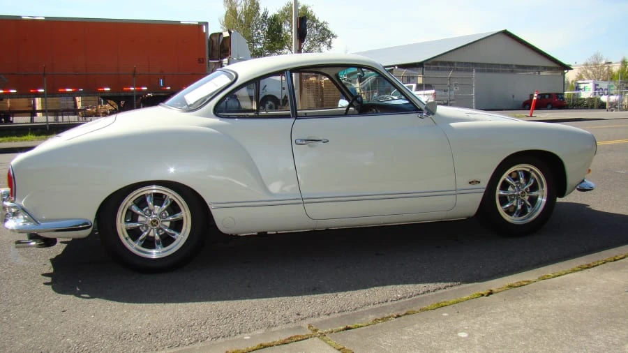 1968 Volkswagen Karmann Ghia Type 14 - Image 10 of 12
