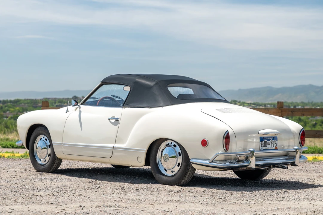 1968 Volkswagen Karmann Ghia Type 14 - Image 17 of 31