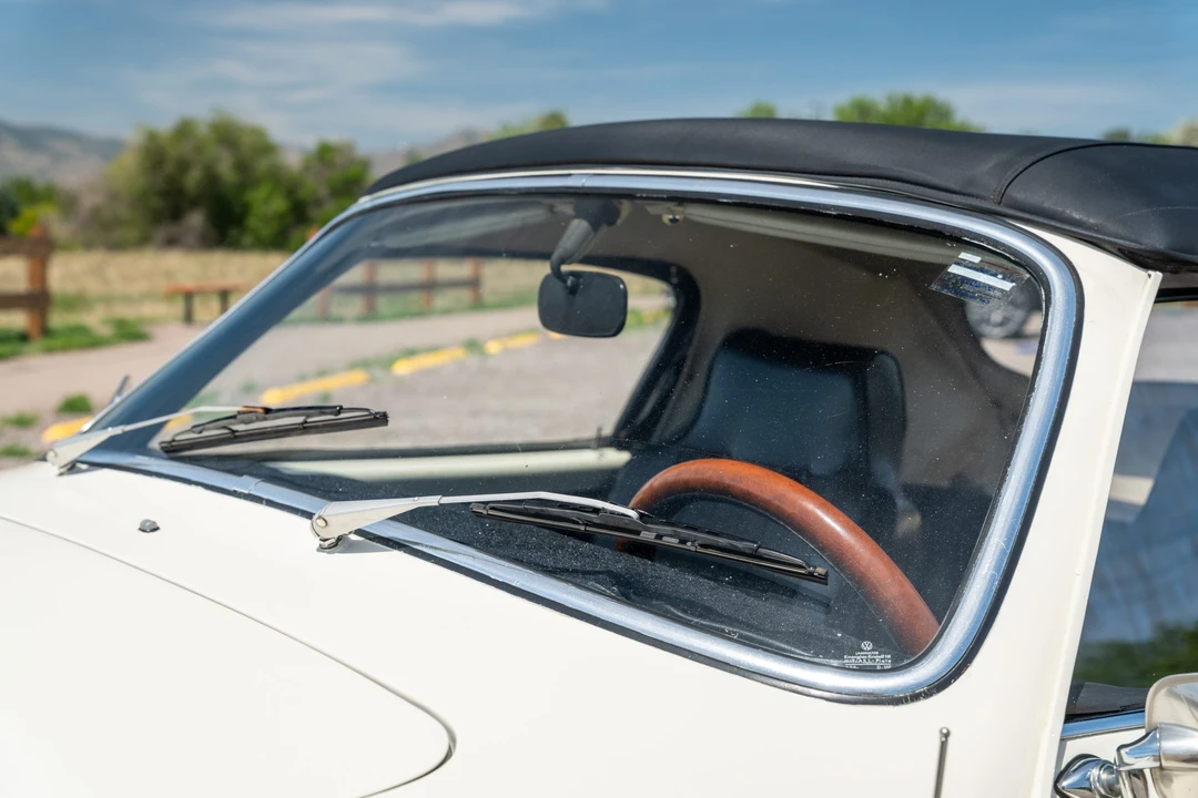 1968 Volkswagen Karmann Ghia Type 14 - Image 21 of 31