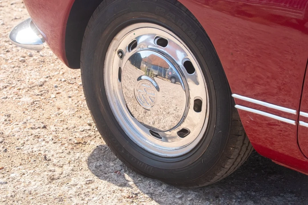 1968 Volkswagen Karmann Ghia Type 14 - Image 25 of 30