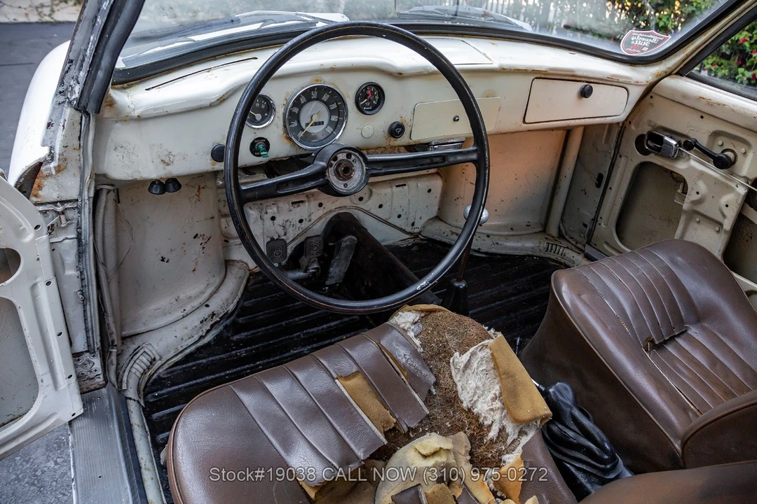 1968 Volkswagen Karmann Ghia Type 14 - Image 18 of 31