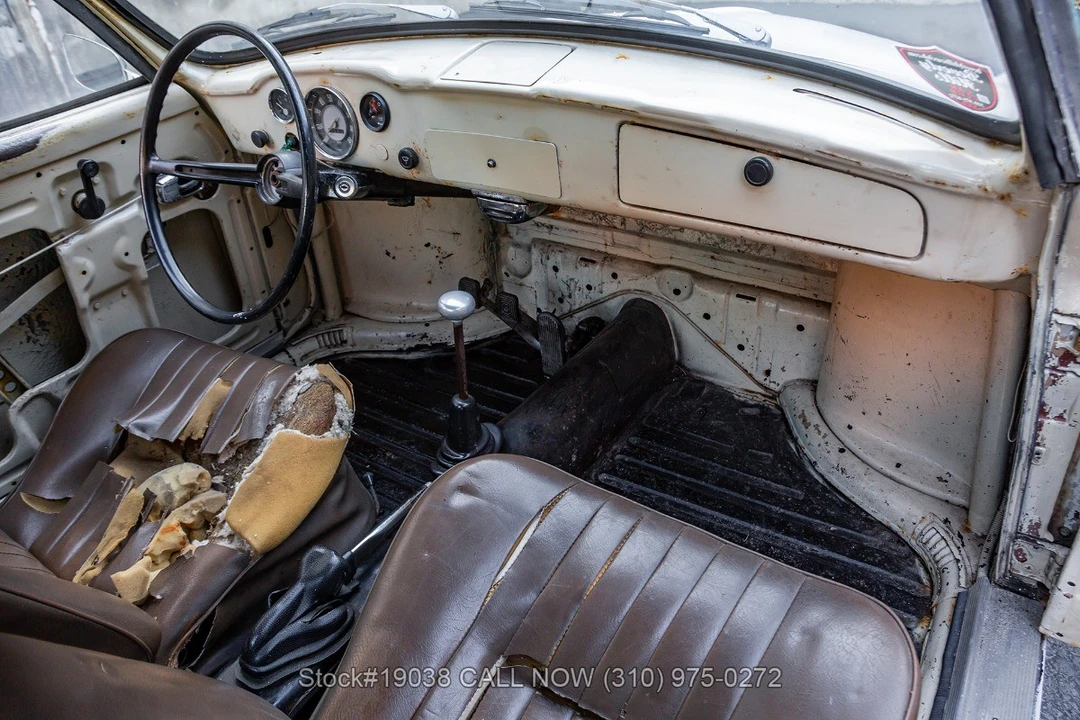 1968 Volkswagen Karmann Ghia Type 14 - Image 22 of 31