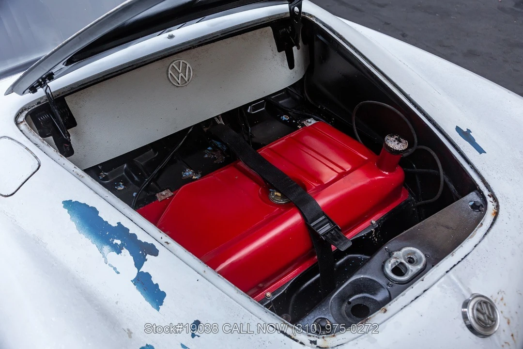 1968 Volkswagen Karmann Ghia Type 14 - Image 25 of 31