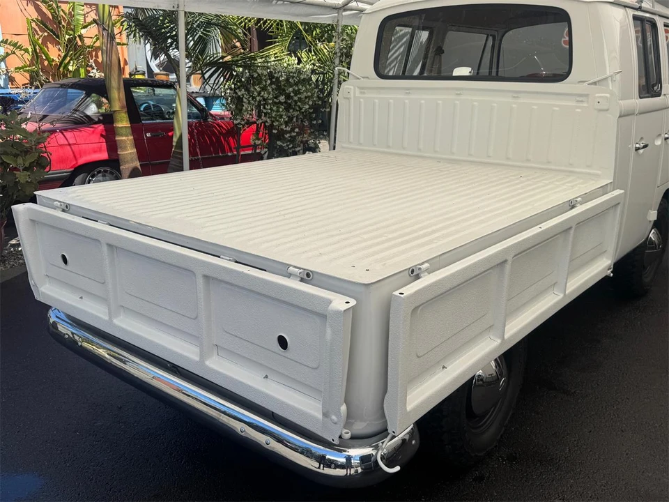 1968 Volkswagen Bay-Window Pickup - Image 9 of 31