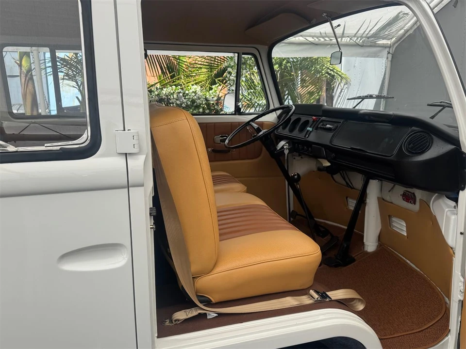 1968 Volkswagen Bay-Window Pickup - Image 25 of 31