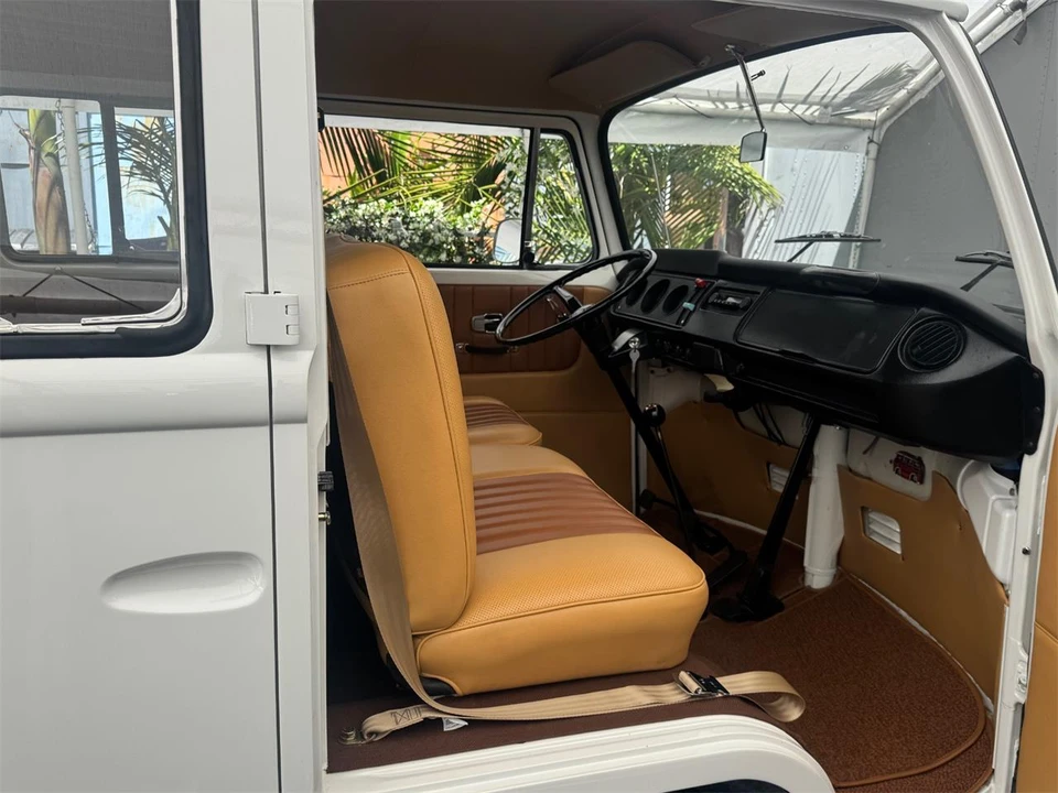 1968 Volkswagen Bay-Window Pickup - Image 26 of 31