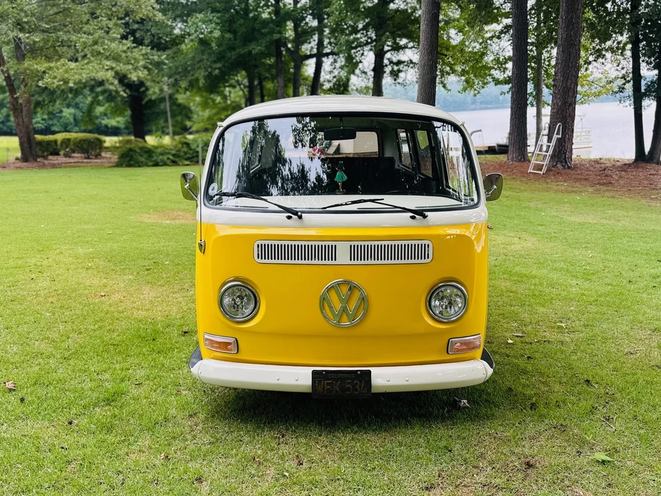 1968 Volkswagen Bay-Window Bus - Image 27 of 31