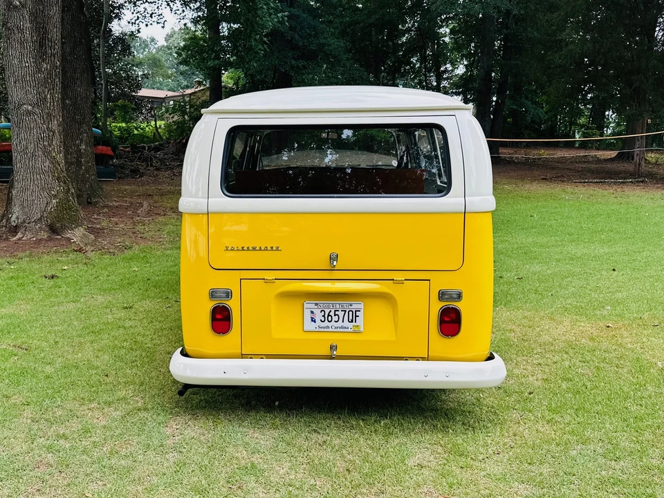 1968 Volkswagen Bay-Window Bus - Image 12 of 31