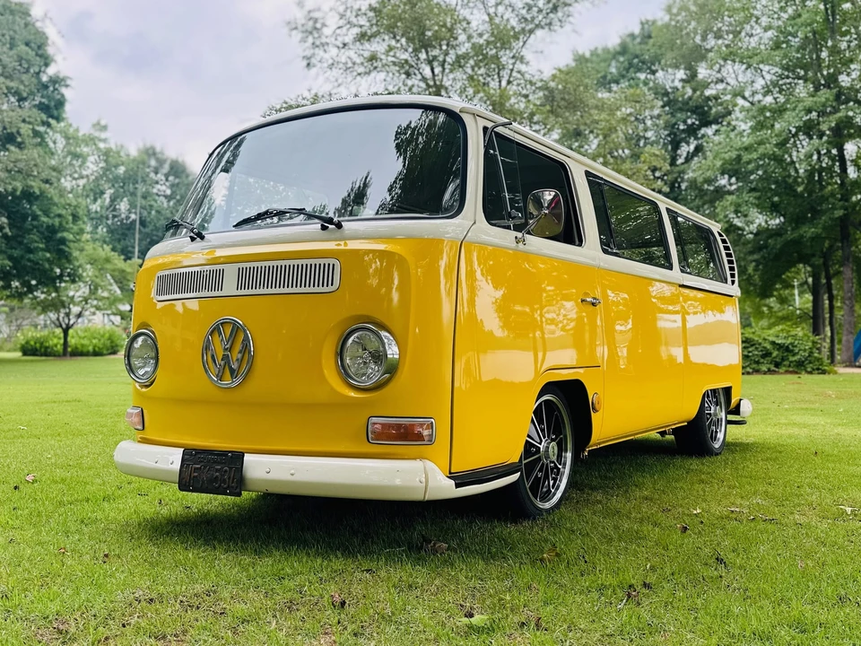 1968 Volkswagen Bay-Window Bus - Image 3 of 31