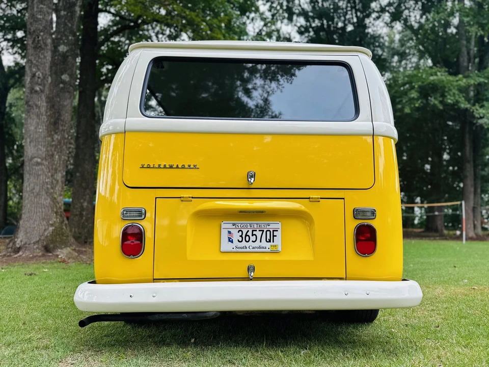 1968 Volkswagen Bay-Window Bus - Image 13 of 31