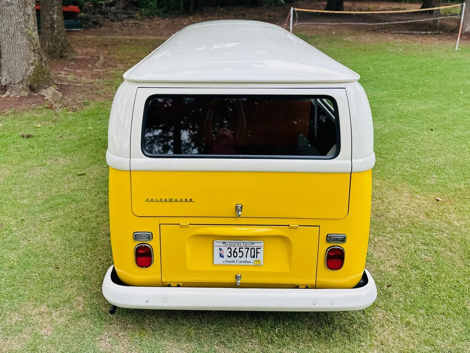1968 Volkswagen Bay-Window Bus - Image 14 of 31
