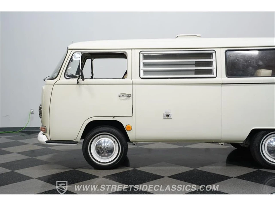 1968 Volkswagen Type 2 - Image 19 of 31
