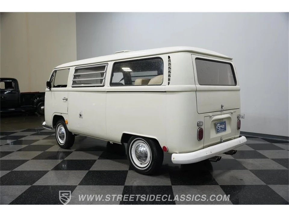 1968 Volkswagen Type 2 - Image 7 of 31