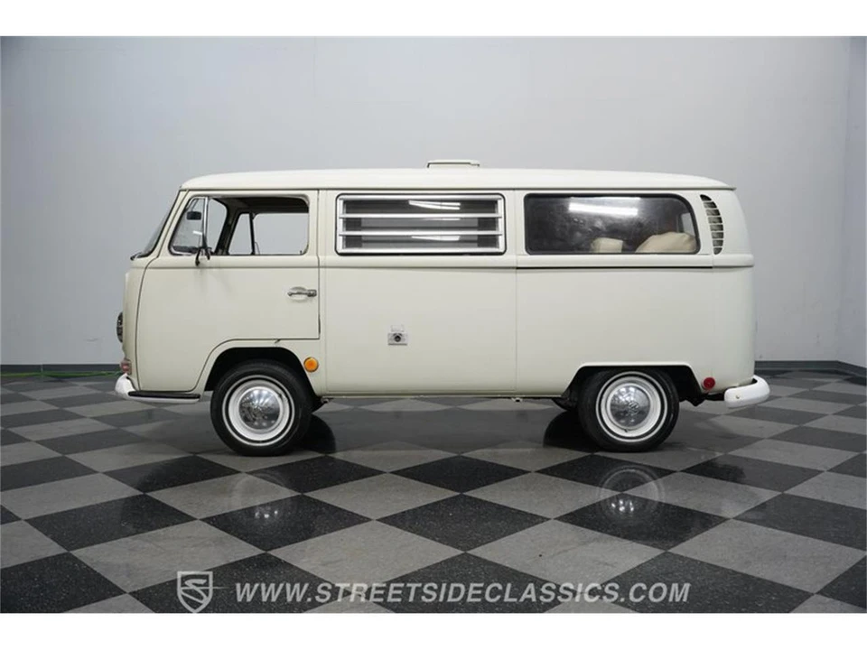 1968 Volkswagen Type 2 - Image 5 of 31