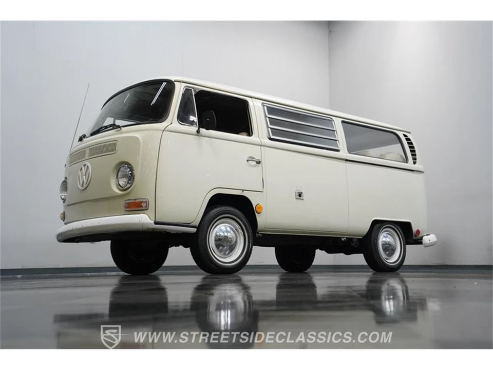1968 Volkswagen Type 2 - Image 17 of 31