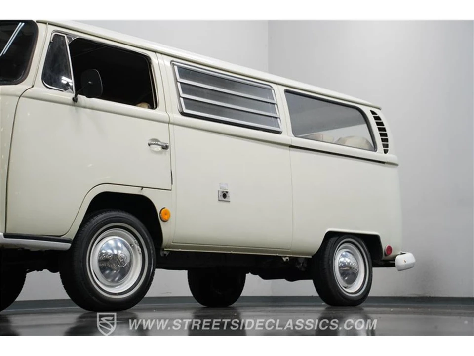 1968 Volkswagen Type 2 - Image 18 of 31