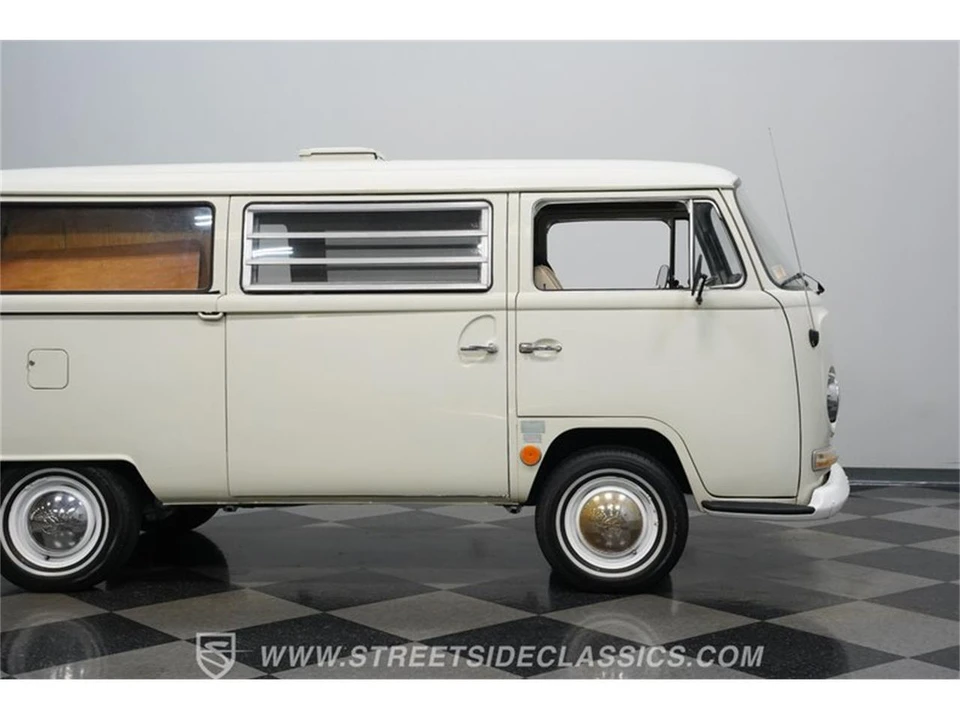 1968 Volkswagen Type 2 - Image 26 of 31