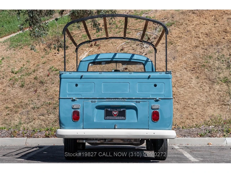 1968 Volkswagen Bay-Window Bus - Image 8 of 31