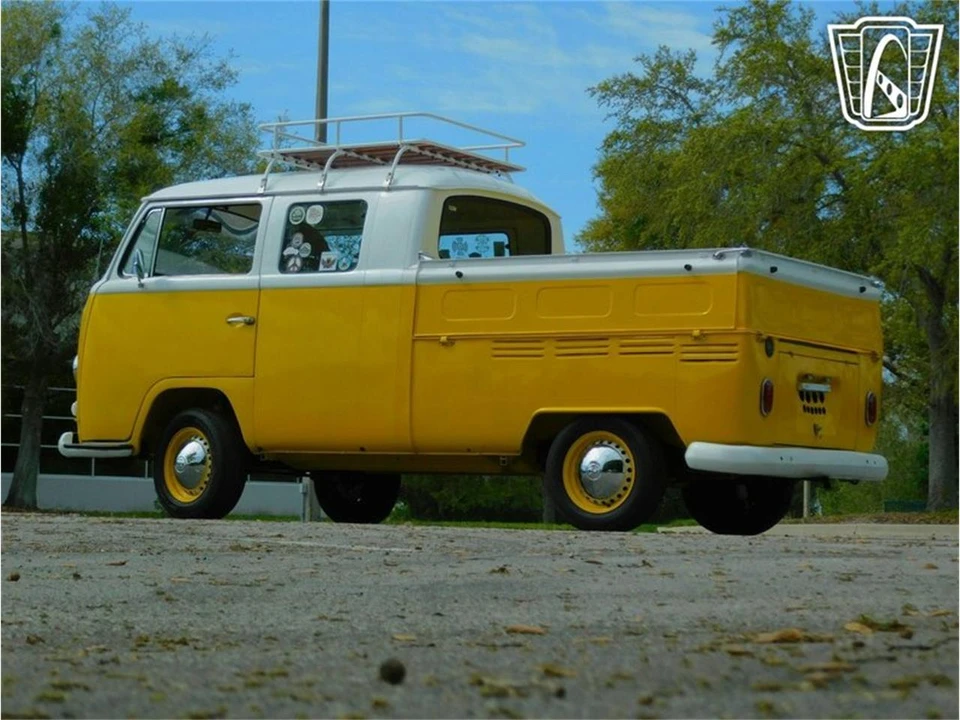 1968 Volkswagen Type 2 - Image 6 of 31