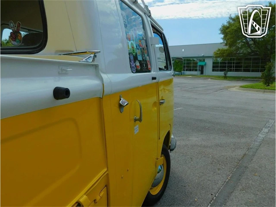1968 Volkswagen Type 2 - Image 26 of 31