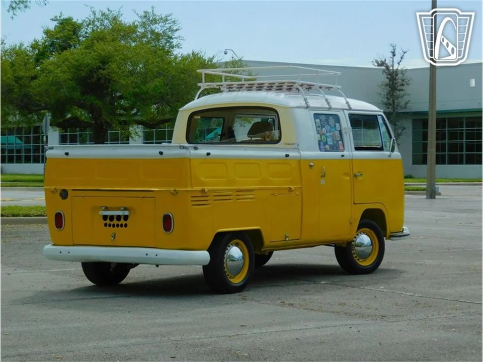 1968 Volkswagen Type 2 - Image 13 of 31