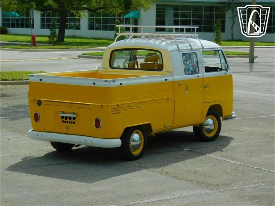 1968 Volkswagen Type 2 - Image 14 of 31