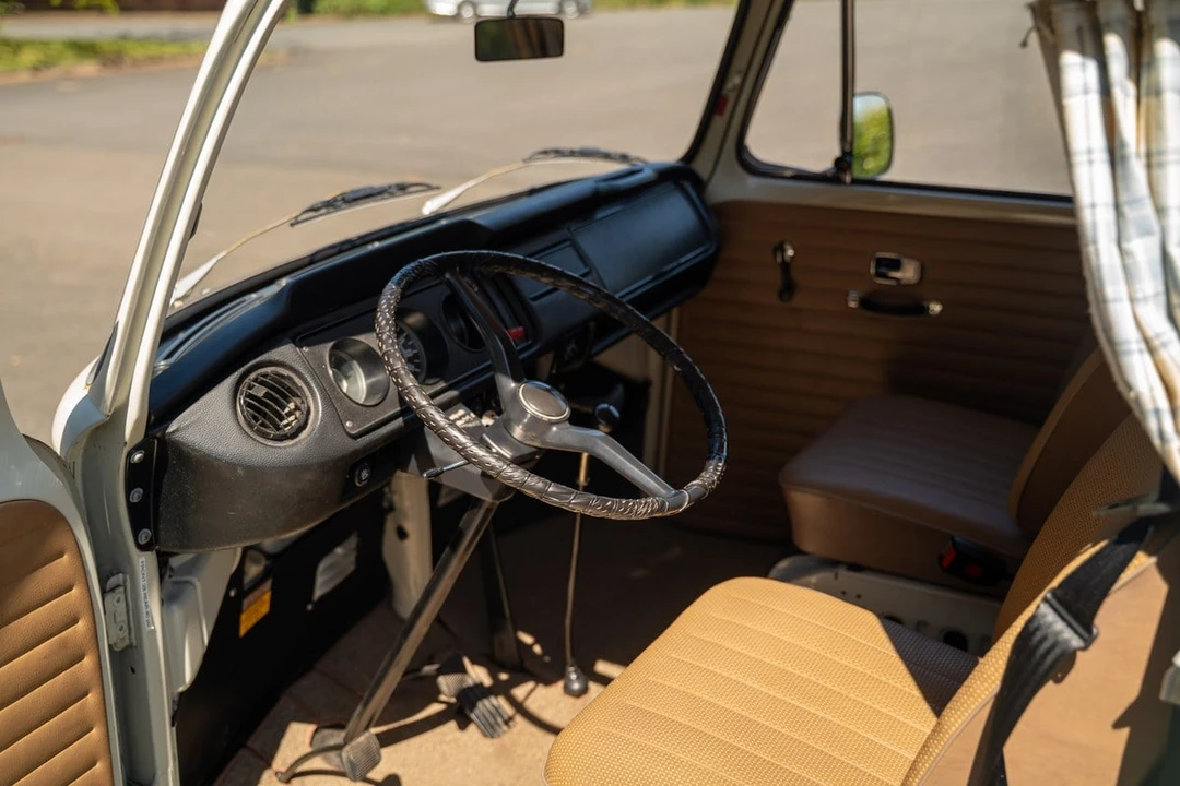 1968 Volkswagen Bay-Window Camper - Image 9 of 31