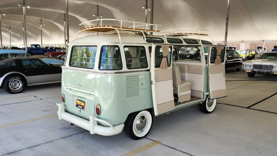 1968 Volkswagen Bay-Window Bus - Image 2 of 7