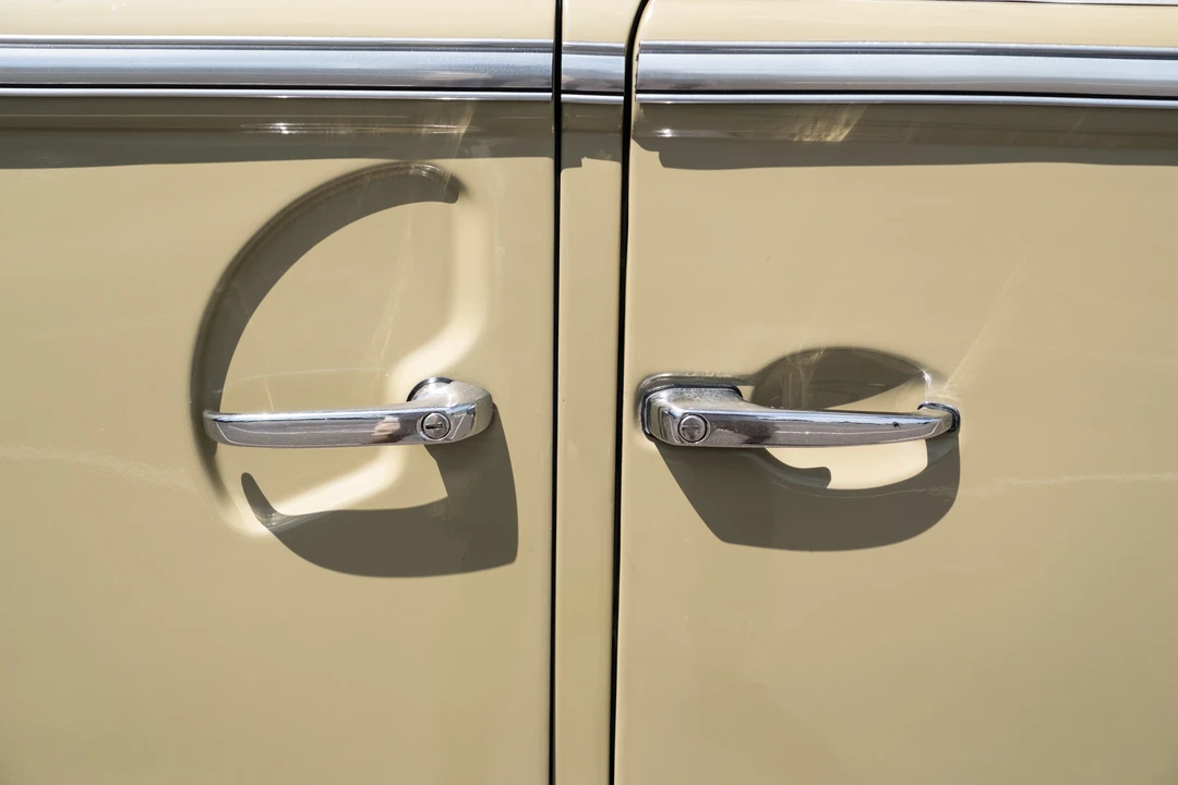 1968 Volkswagen Bay-Window Bus - Image 26 of 31
