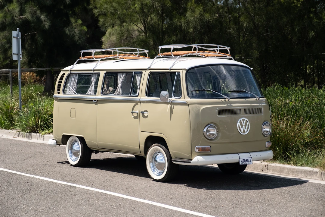 1968 Volkswagen Bay-Window Bus - Image 16 of 31