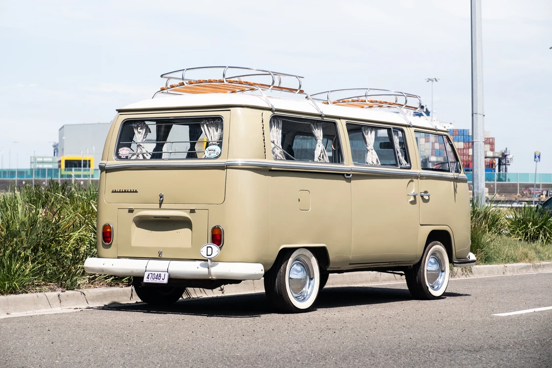 1968 Volkswagen Bay-Window Bus - Image 14 of 31