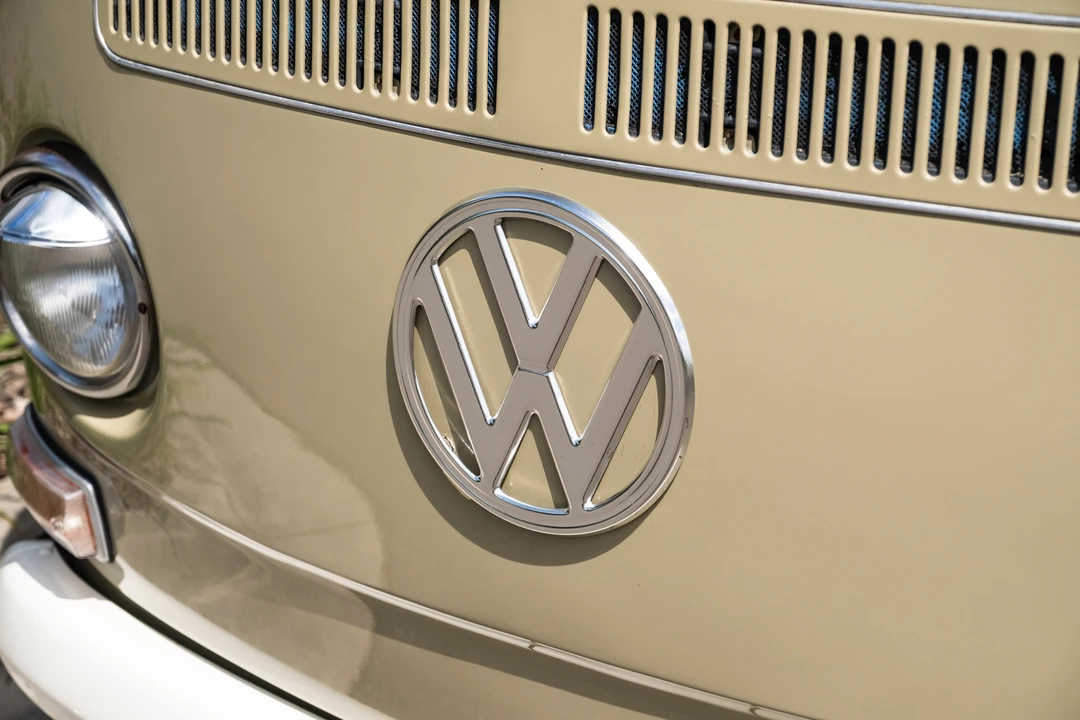 1968 Volkswagen Bay-Window Bus - Image 20 of 31
