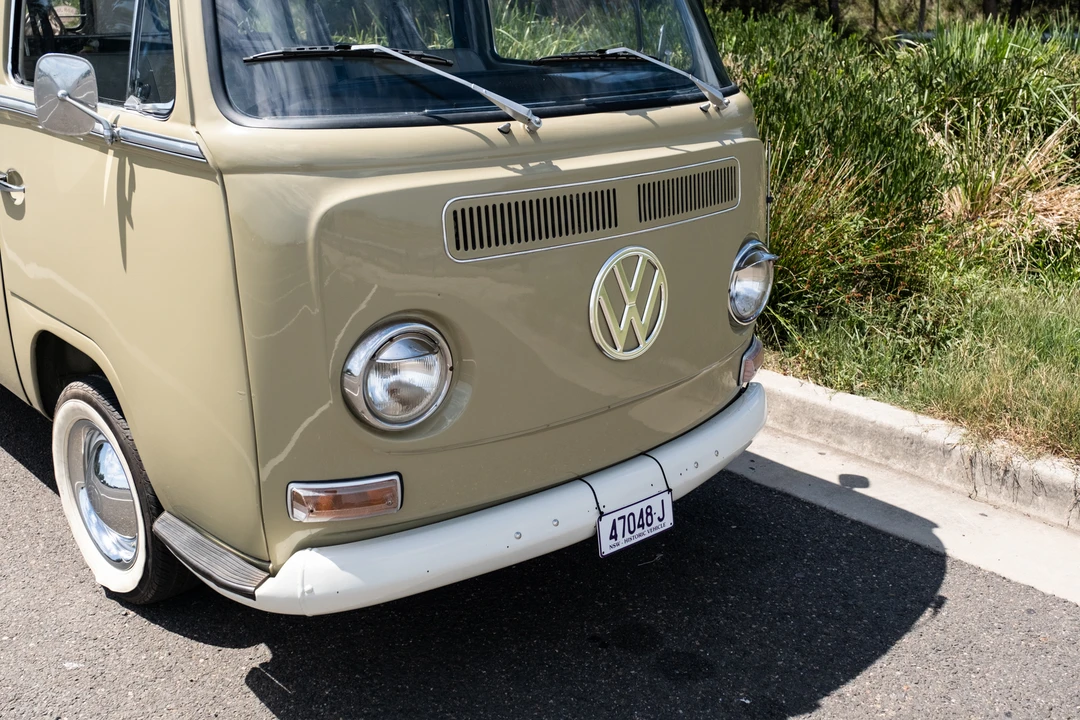 1968 Volkswagen Bay-Window Bus - Image 17 of 31