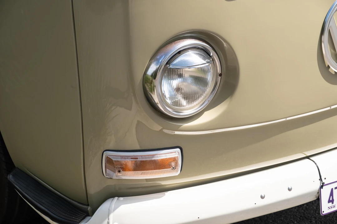 1968 Volkswagen Bay-Window Bus - Image 25 of 31